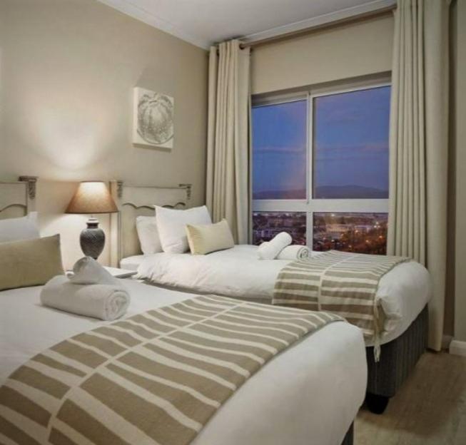 Blouberg,1106 Portico,cape Town * Kaapstad