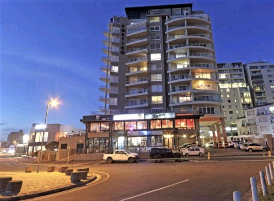 Blouberg,1106 Portico,cape Town * Cape Town
